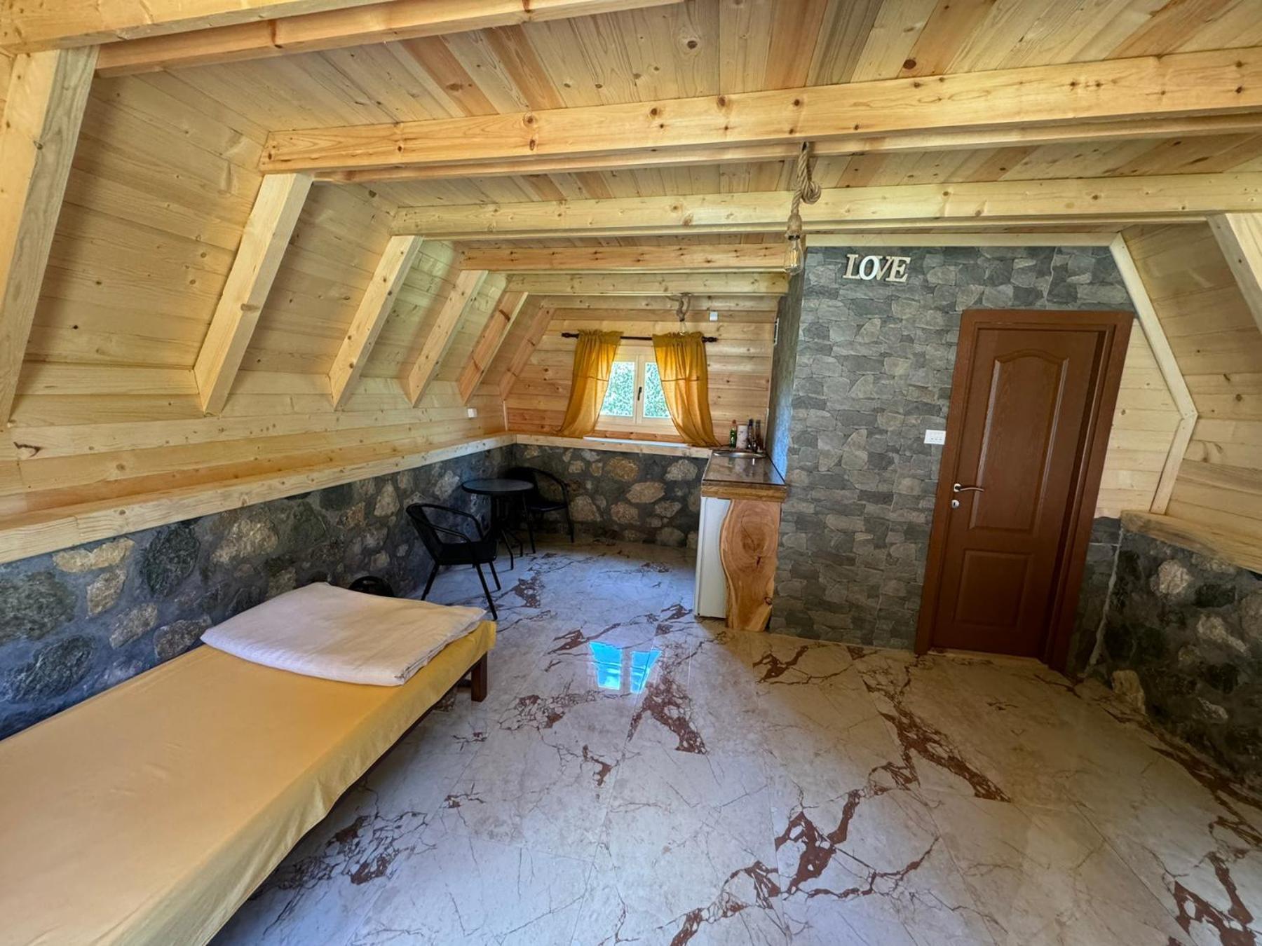 Gazela Bungalov 2 Мойковац Экстерьер фото